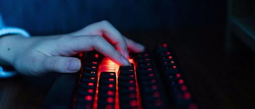 电竞俱乐部生存法则 互联网信息服务下的“穷富博弈”